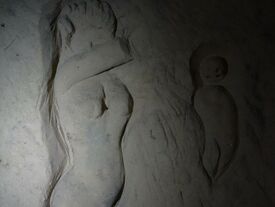 Sculpture femme et enfant